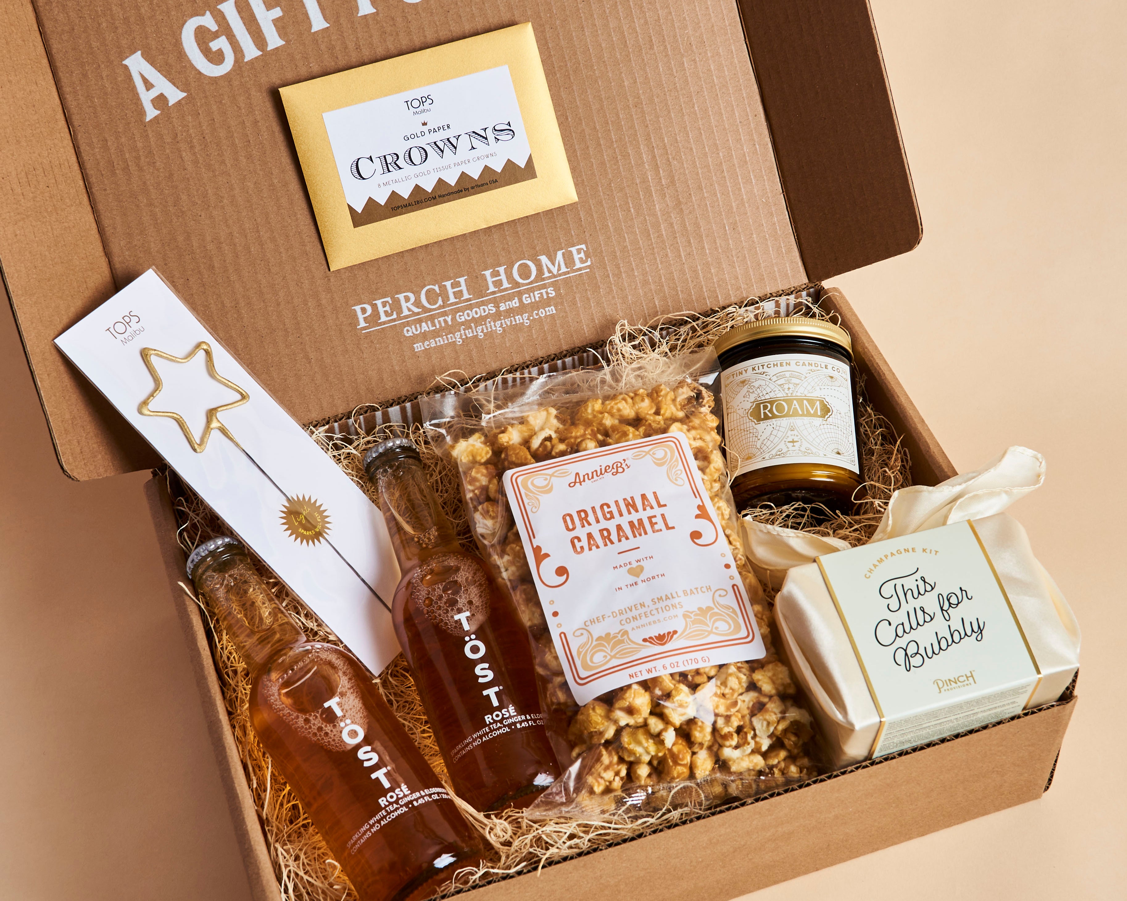 Elevating Workplace Culture: 6 Top Trends in Employee Recognition Gifts