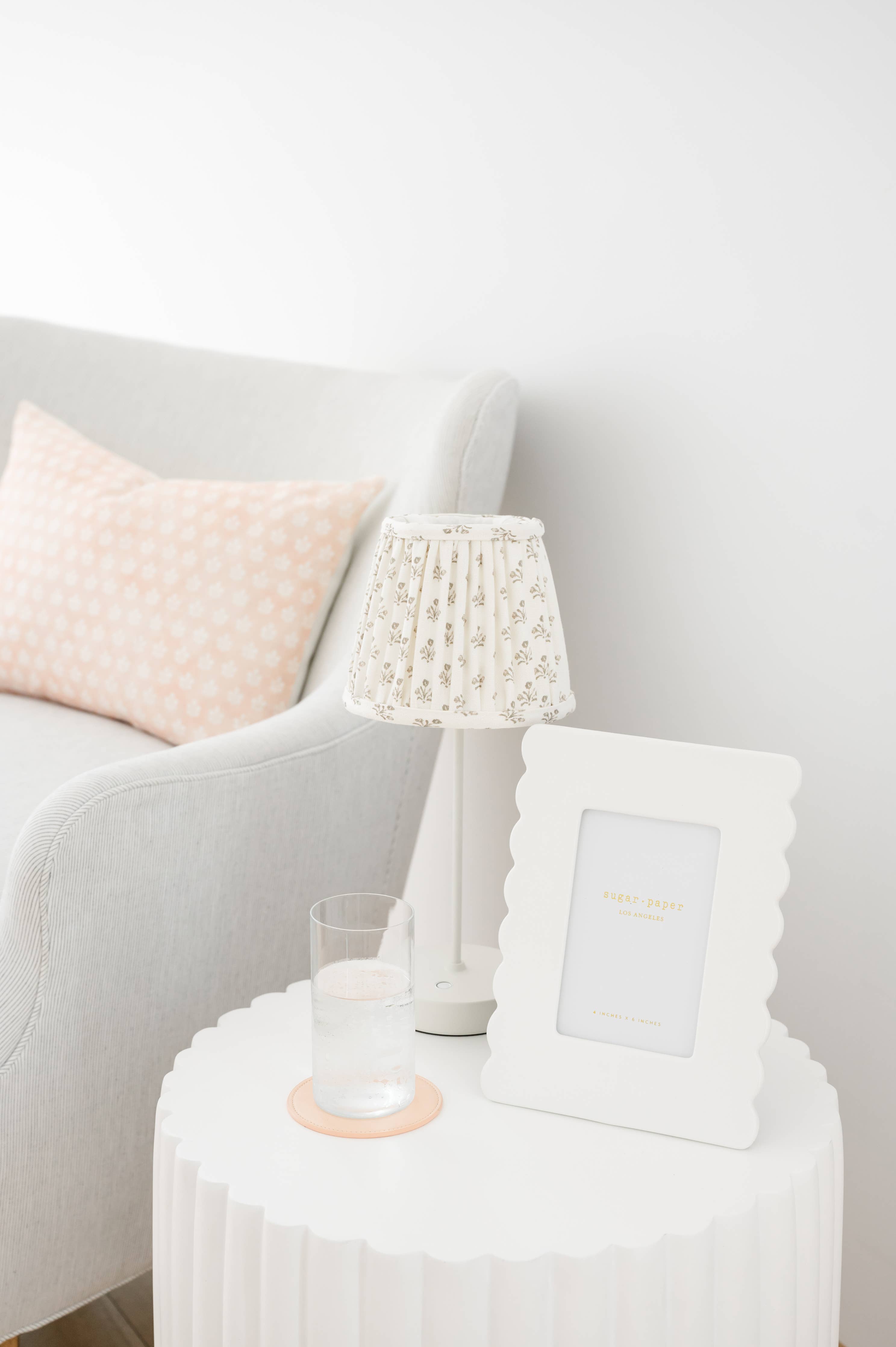 Scalloped Picture Frame