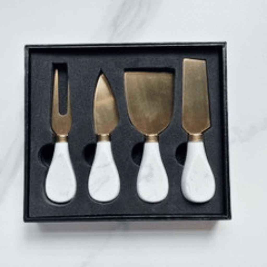 CheeseKnives_bcefcc0c-c164-475e-8ceb-24e201b8a139.png