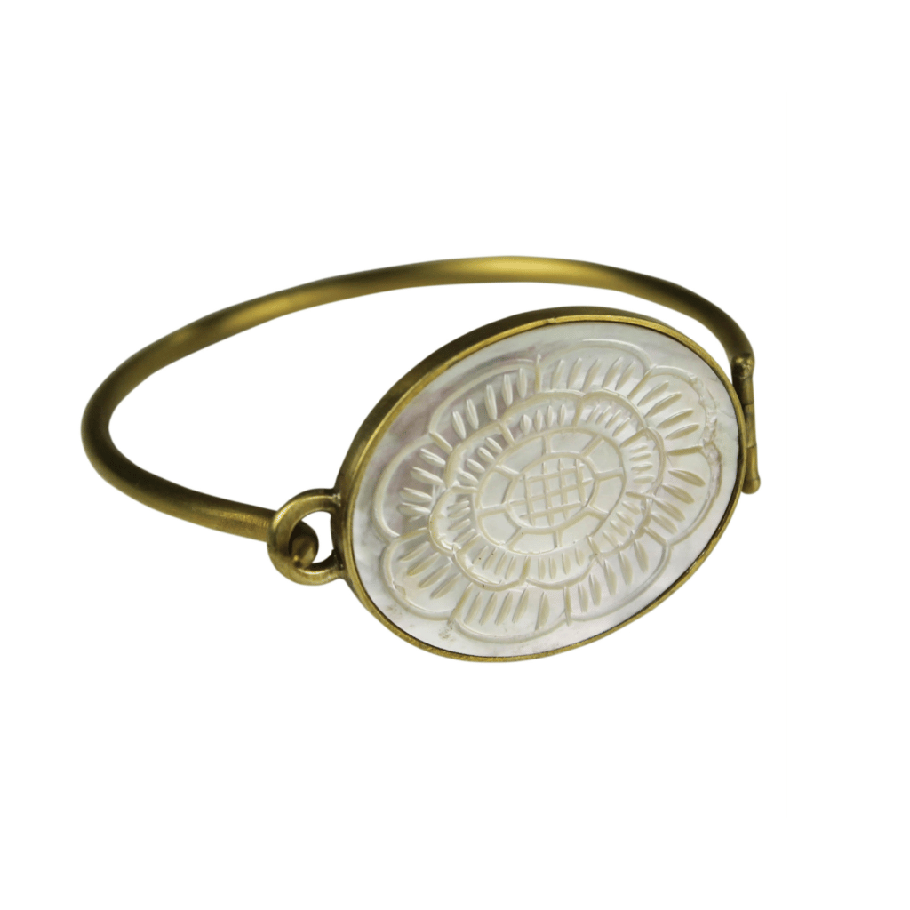 Mother of Pearl Flower Zahara Bracelet
