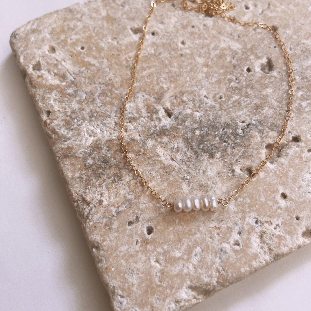PearlBarNecklace_1.png