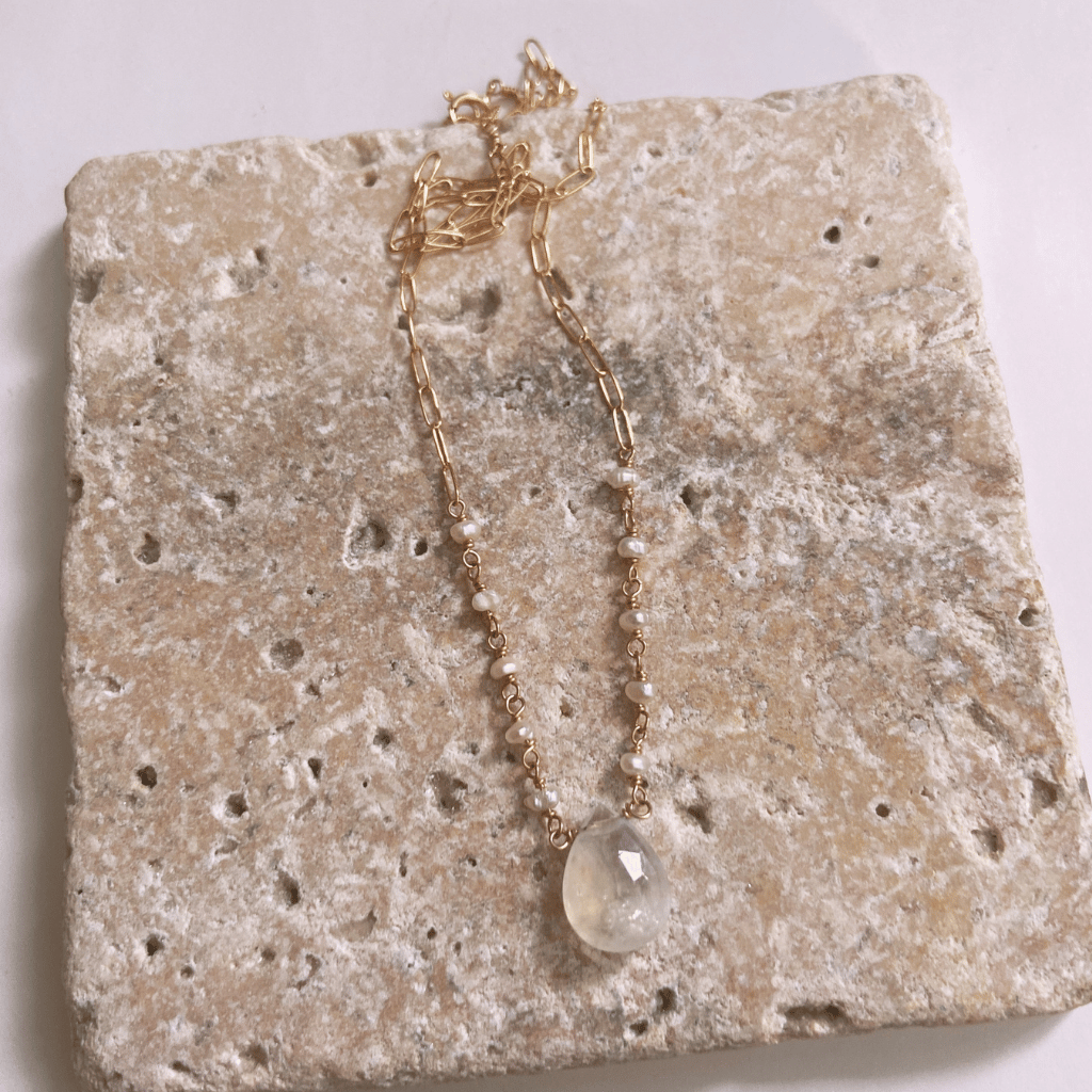 PearlBeadedMoonstoneNecklace.png