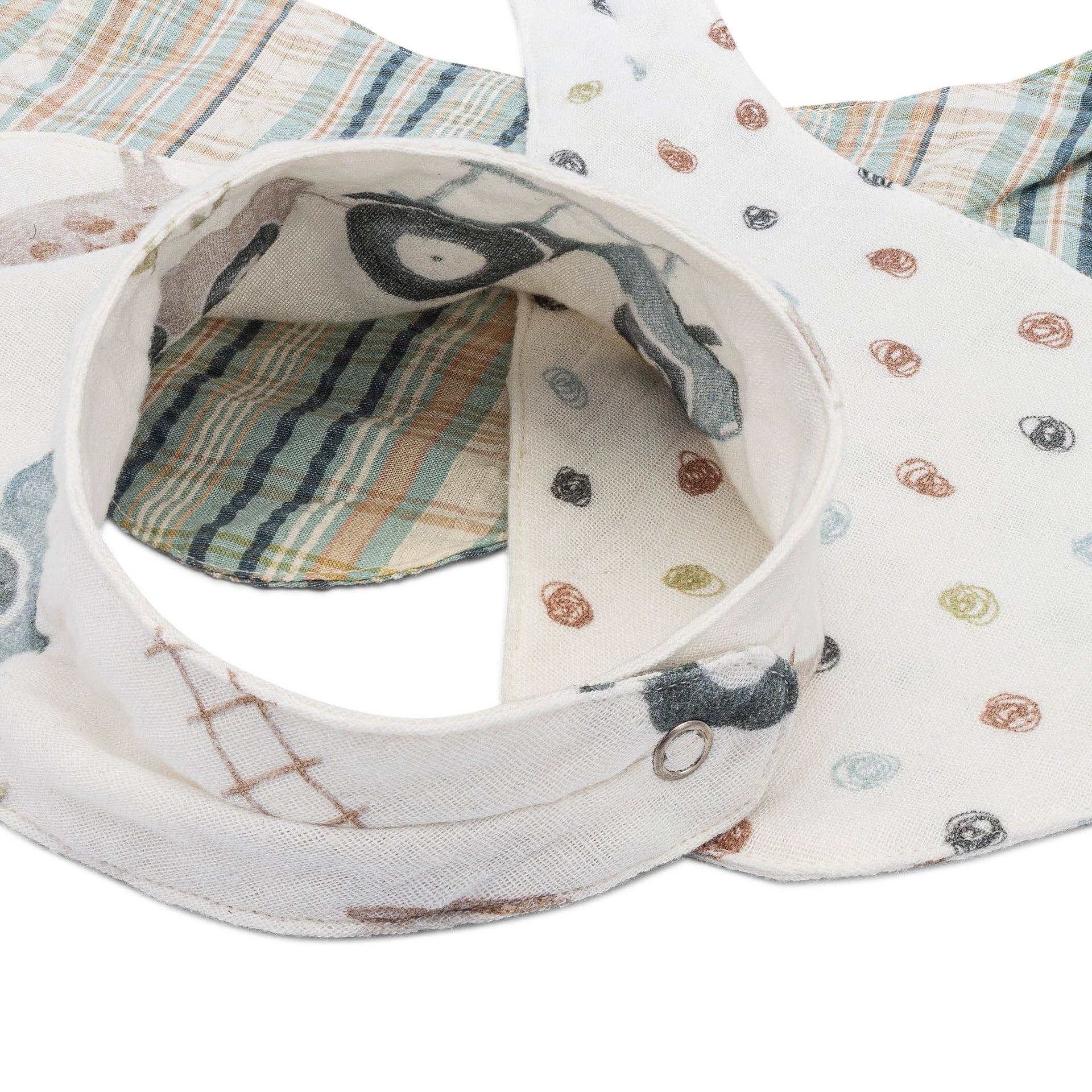 Farmhouse Tractor Muslin Bib Set
